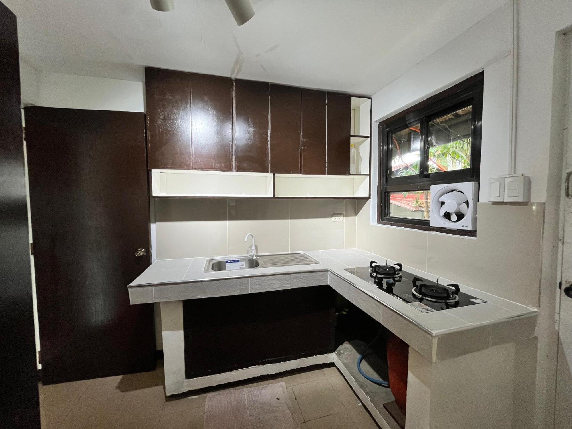 Villa Milagros Dive Inn Anilao مابيني المظهر الخارجي الصورة