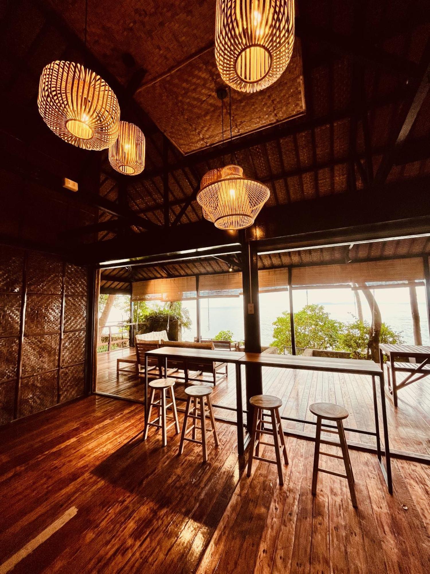 Villa Milagros Dive Inn Anilao مابيني المظهر الخارجي الصورة