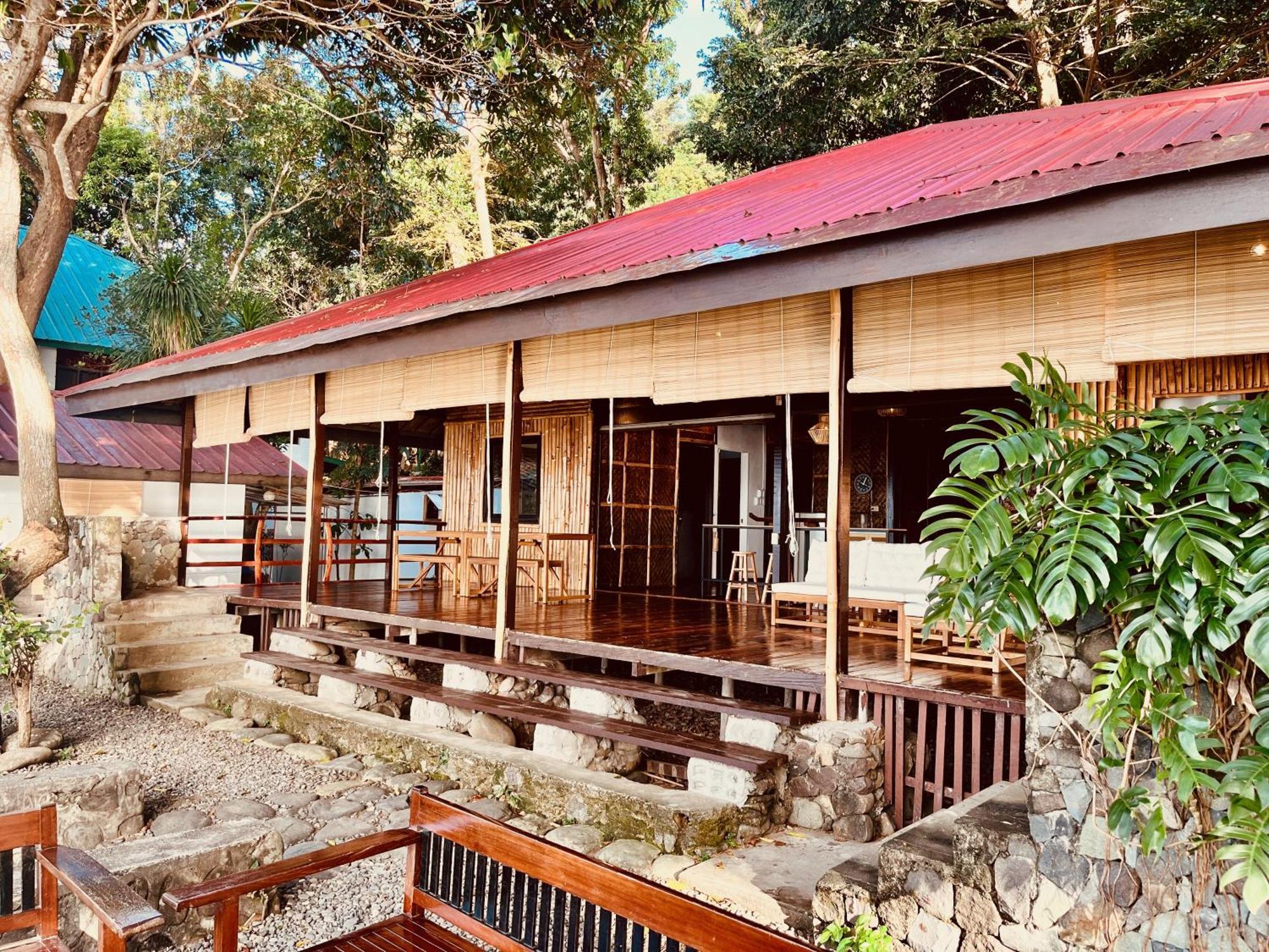 Villa Milagros Dive Inn Anilao مابيني المظهر الخارجي الصورة